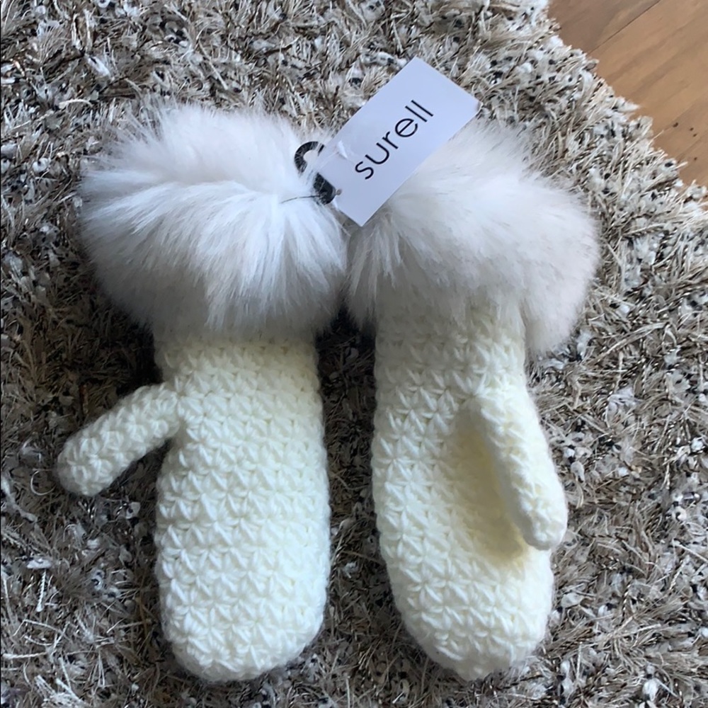 Surrell handmade starfish knit faux fur mittens‎